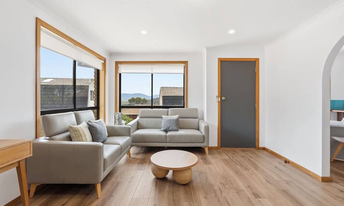 Bellerive House | Stylish Bellerive Hideaway