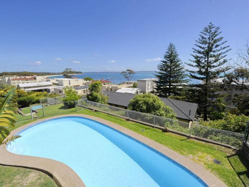Shoal Bay Apartment | Sundeck Unit 9 51 Ronald Avenue