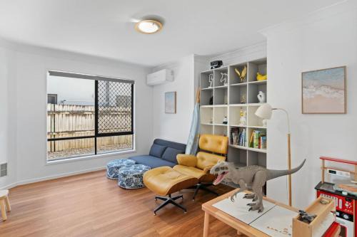 Sunnybank Hills House | Sunnybank Hills Spacious 5BR Home for Families