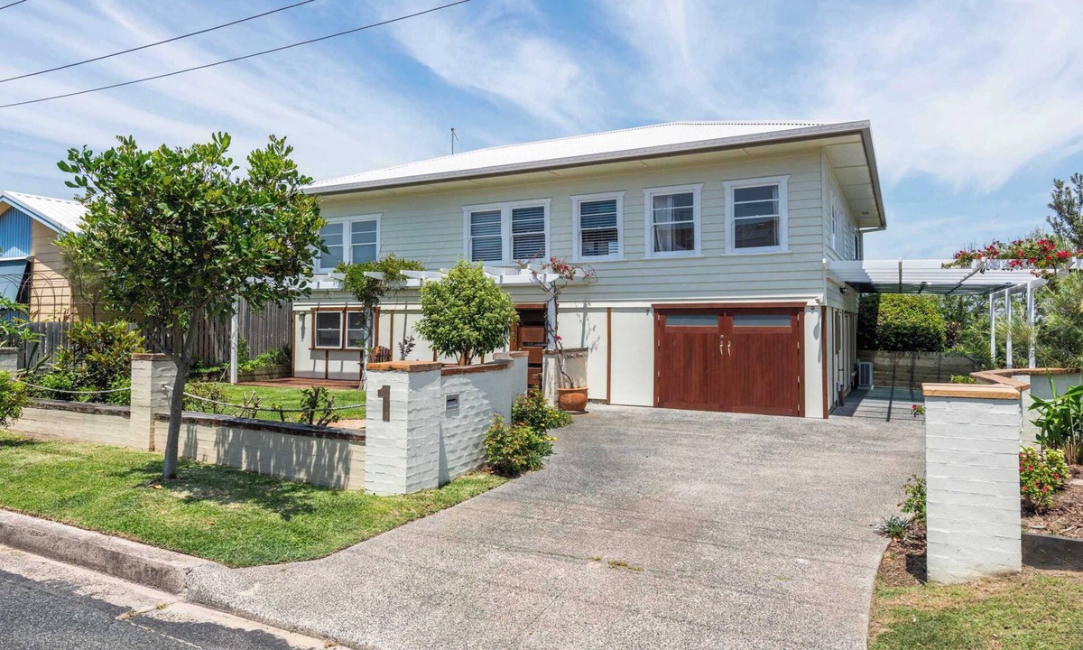 Yamba House | Sunset House - Oceanstays