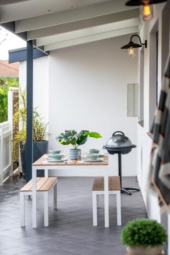 Semaphore House | Sur La Mer Semaphore