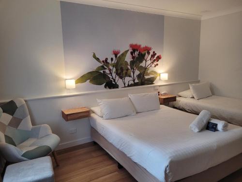 Mount Melville Hotel | SureStay Hotel by Best Western The Clarence on Melville