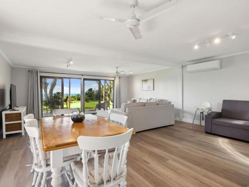 Arrawarra Headland House | Surf Shack Arrawarra Headland