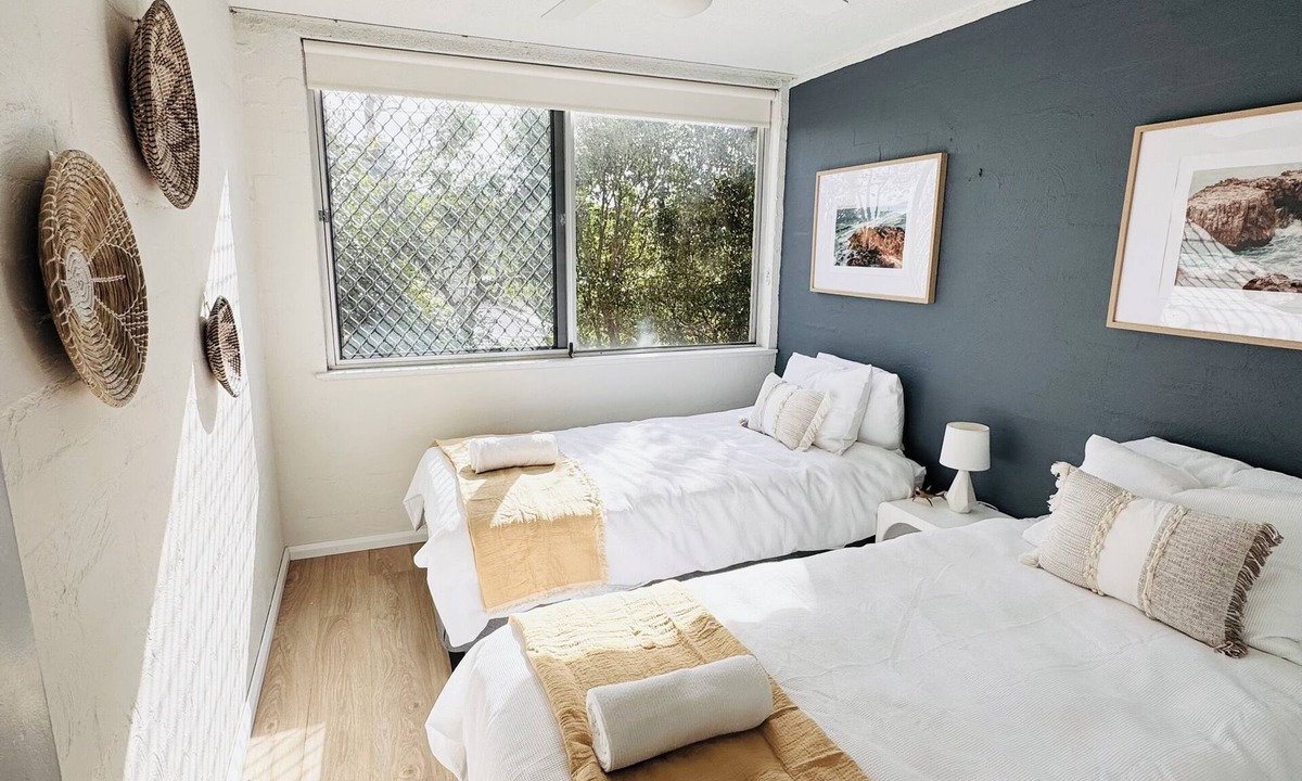 Port Macquarie Apartment | Surf Street Retreat. Moments from the beach and delicious eateries.