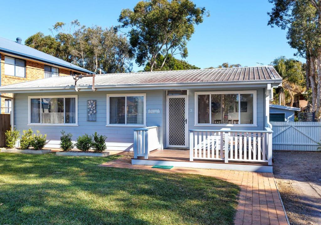 Hawks Nest House | Surfs Up