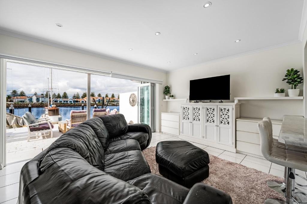 North Haven Apartment | Swainson on Gulf Point