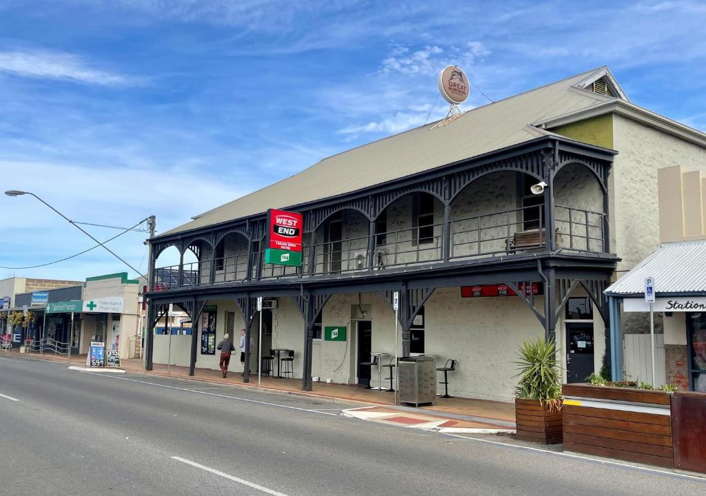 Seymour Hotel | Tailem Bend Hotel