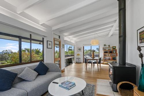 Apollo Bay House | TANES COTTAGE - quiet escape in Apollo Bay