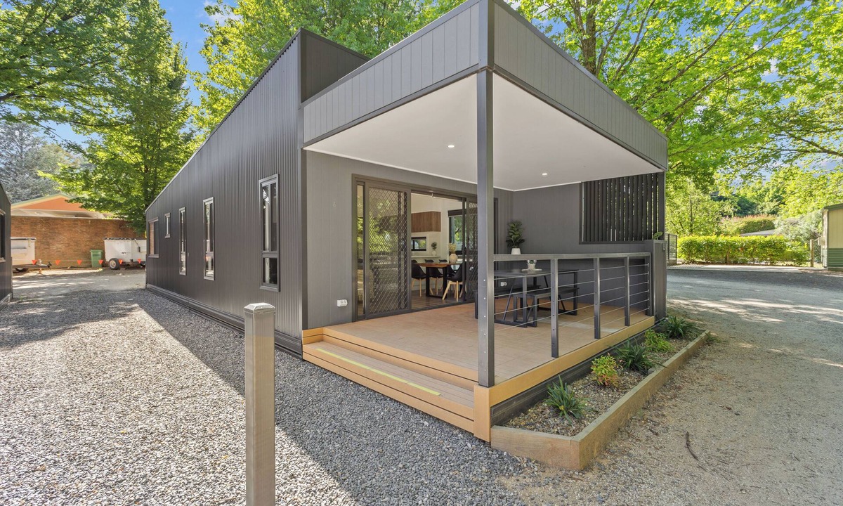 Bright House | Tasman Holiday Parks - South Bright