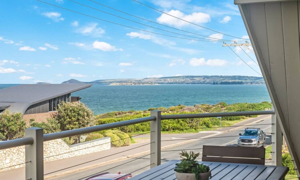 Port Elliot House | The Ark—Ocean Views & Coastal Ease