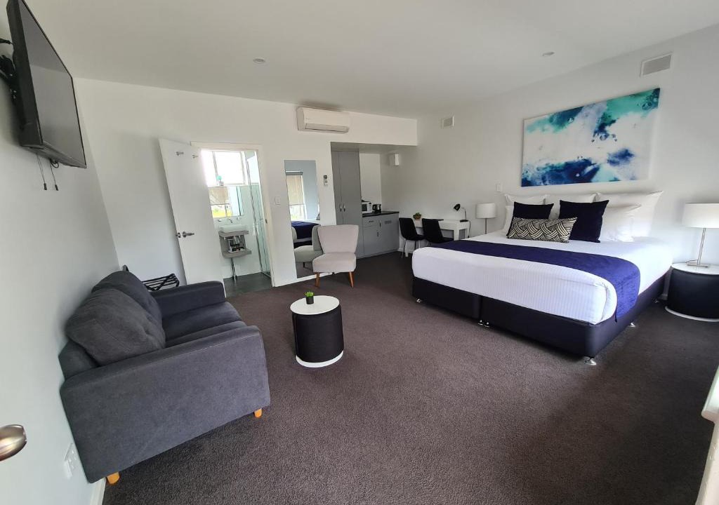 Naracoorte Hotel | The Avenue Inn