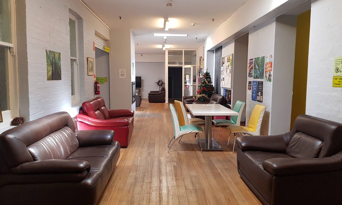 Hobart Central Business District Hostel | The Backpackers Imperial Hotel - Hostel