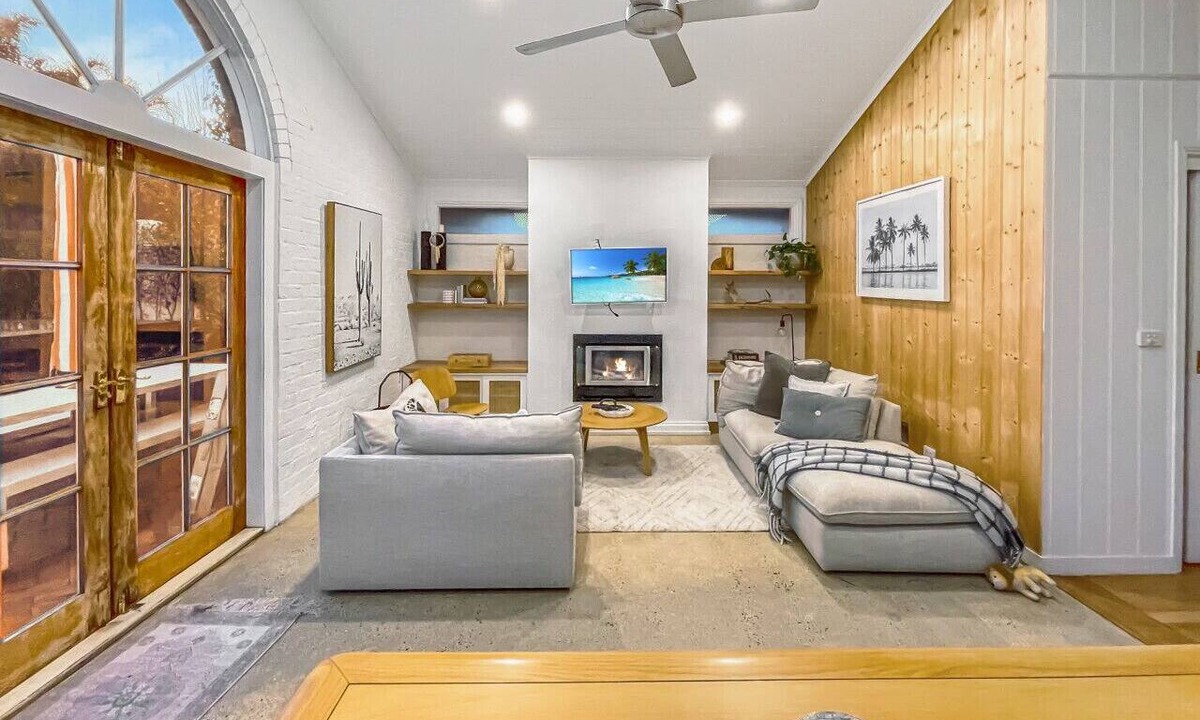 Belmont House | The Bail - Belmont/Pet Friendly!