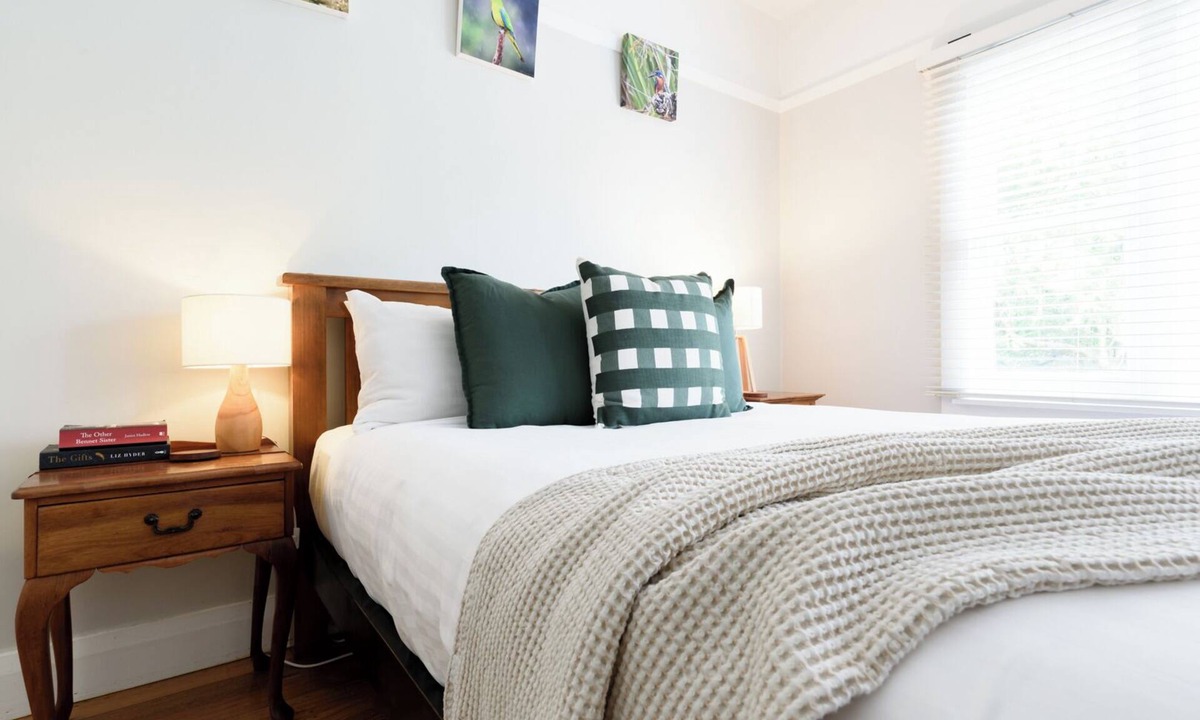 West Launceston House | The Basin Cottage - Closest Home to The Gorge