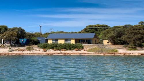 Lake Wangary House | The Beach House - Spectacular Location - Privacy - Right On The Beach