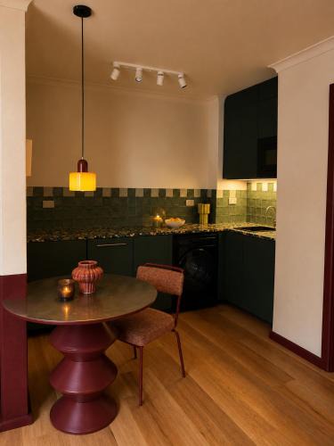 Yarralumla Apartment | The Bron Apartment - newly renovated, designer stay