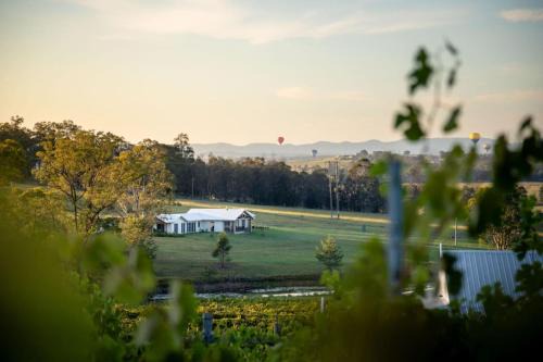 Lovedale House | The Chardonnay Villa at Molly Morgan Wines