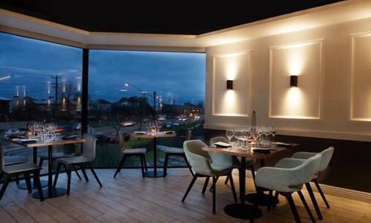 Wagga Wagga Hotel | The Charles Boutique Hotel & Dining