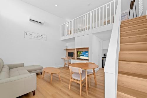 The Entrance House | The Cot at The Entrance