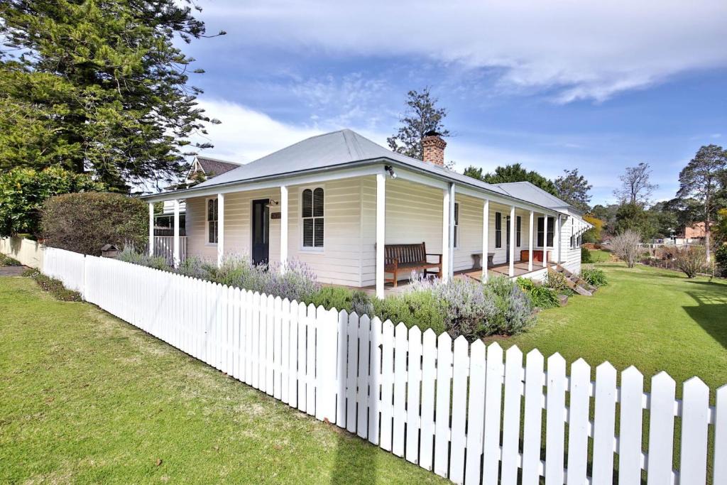 Berry House | The Cottage - By Berry Getaways