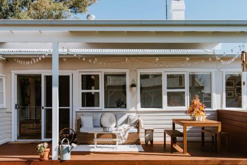 Central Mudgee House | The Cottage on Lawson - Heritage Elegance in Mudgee