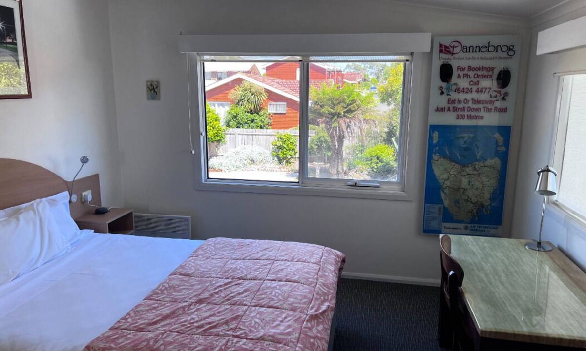 Devonport Cabin | The Dannebrog Lodge Room 10