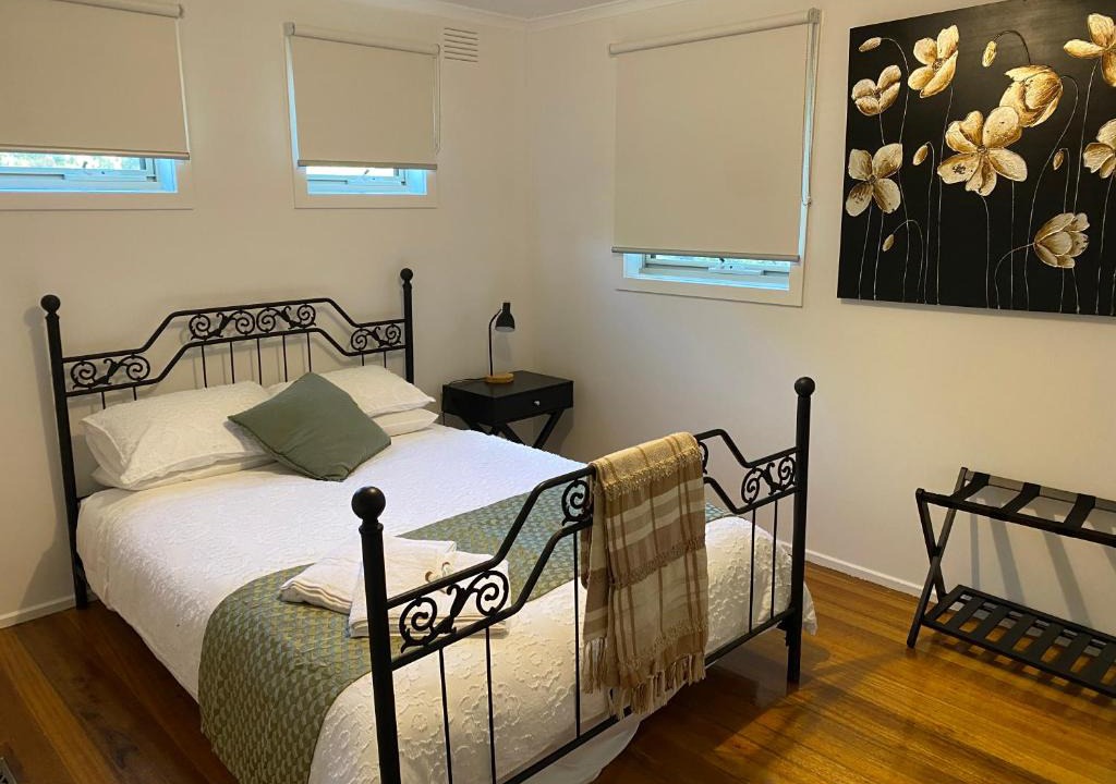 Kilmore House | The Delightful Tee House - Kilmore