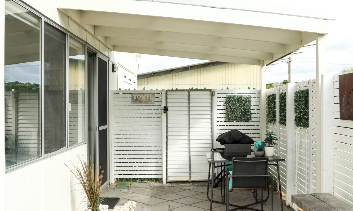Prevelly Apartment | The Dunes - Peaceful Studio Hideaway Near the Ocean