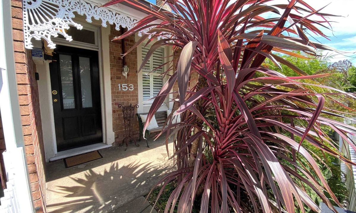 Glenroi House | The Edward Townhouse 153 | Tastefully Styled