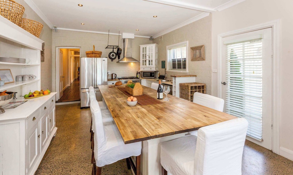 Glenroi House | The Edward Townhouses 155 & 157