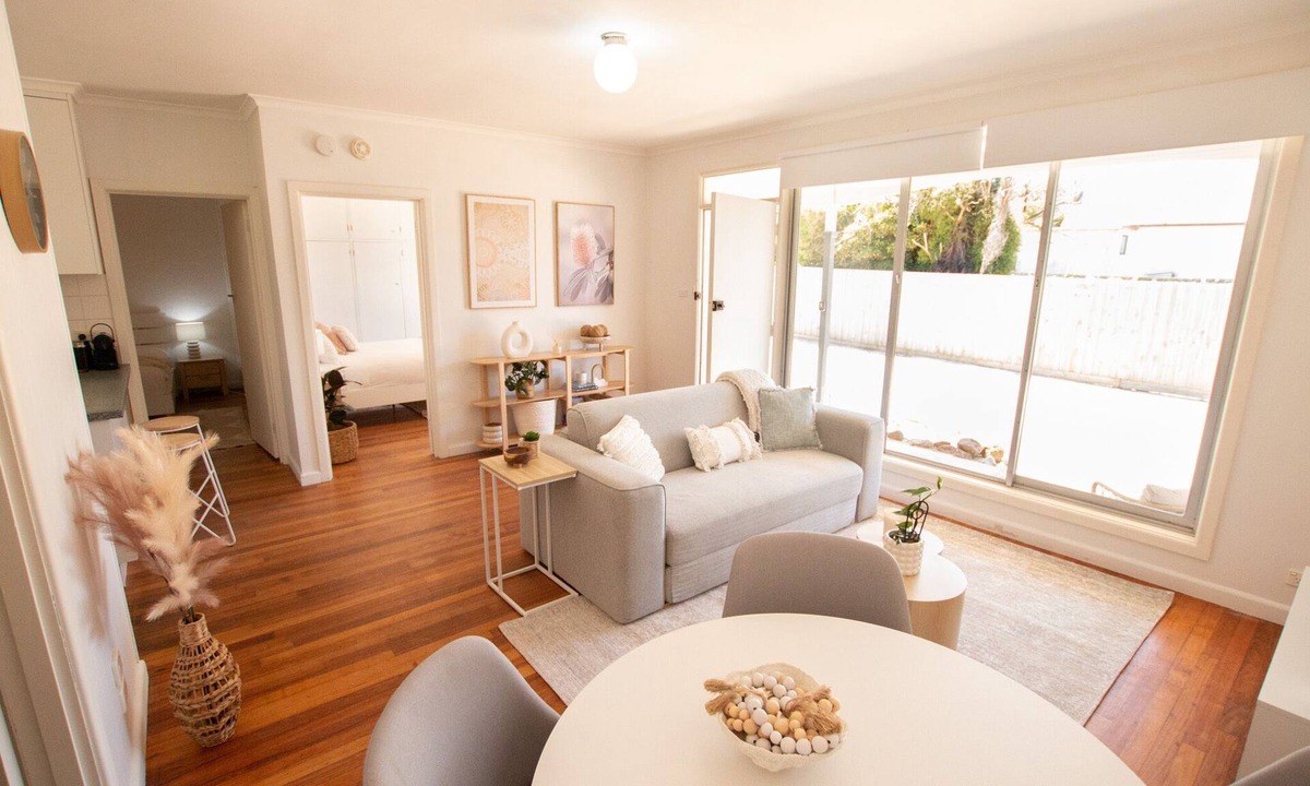 Torquay House | The Espy - Torquay Beach on your doorstep