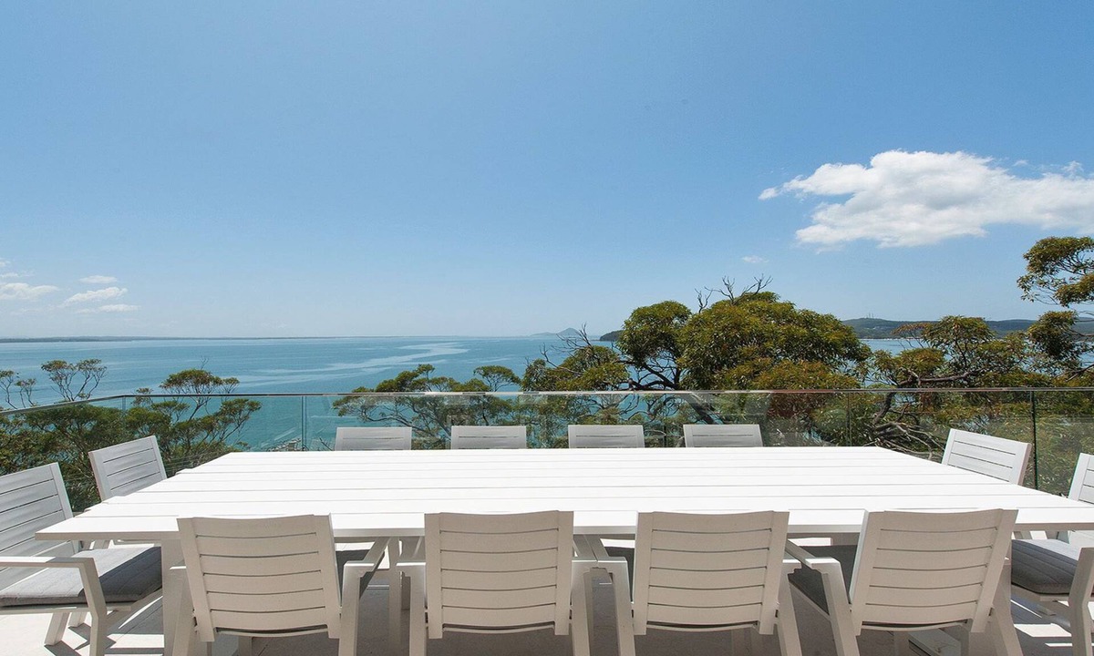 Salamander Bay House | The Family Entertainer - with sweeping water views