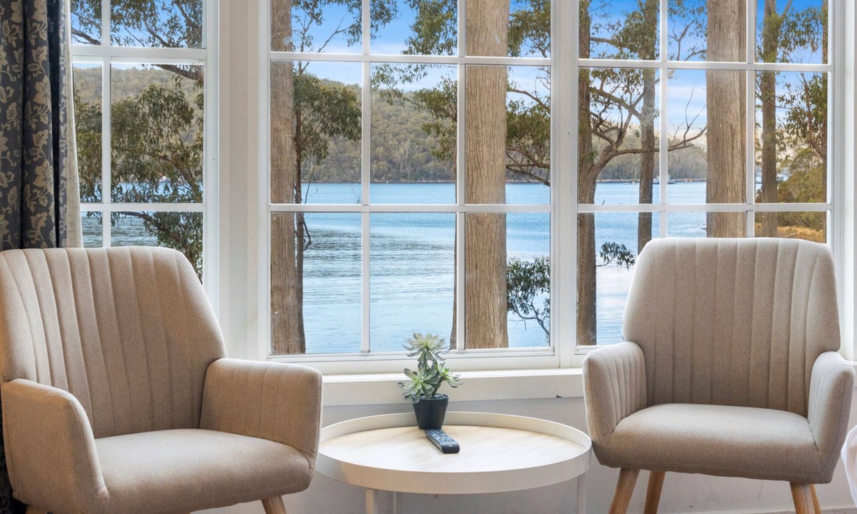 Port Arthur Hotel | The Fox and Hounds Historic Hotel