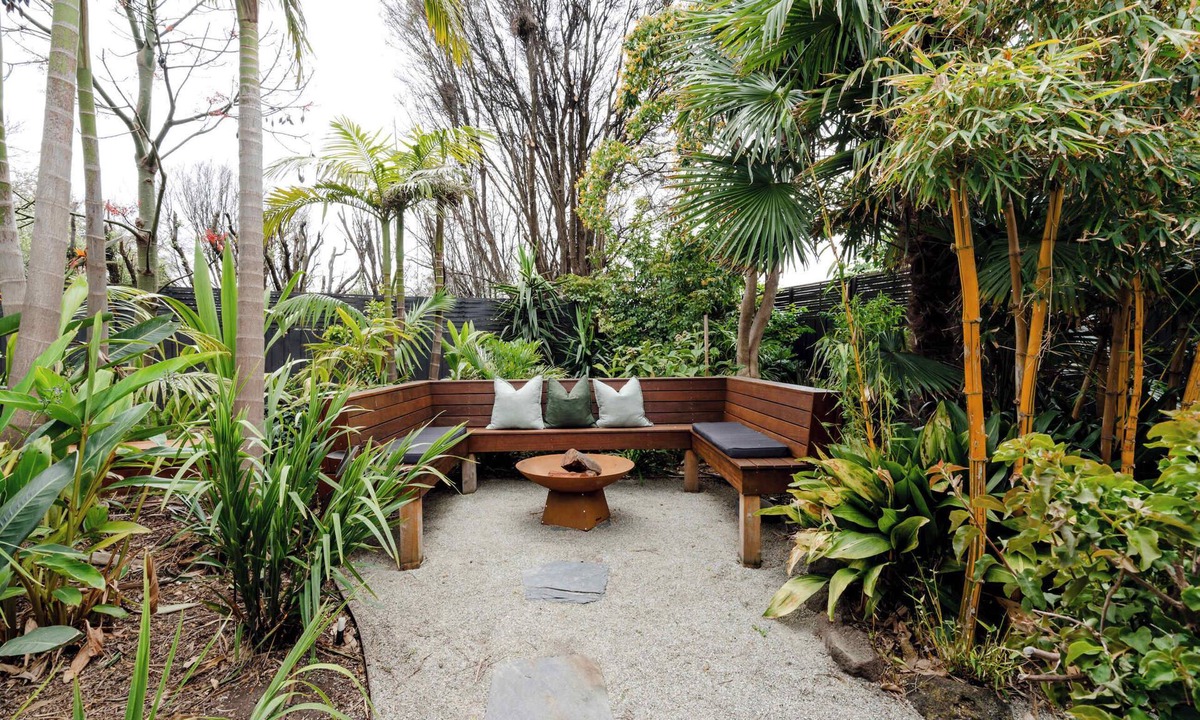 Barwon Heads House | The Greenhouse - Spa & Fire - Pet Friendly