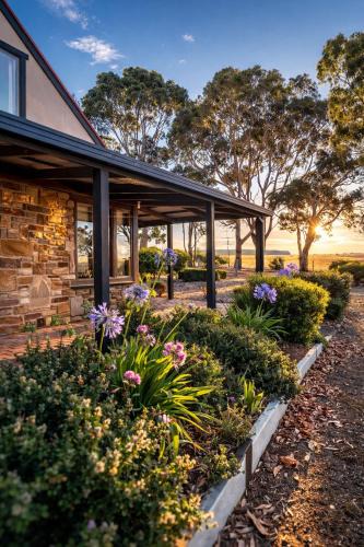 Cassini House | The Gum Loft Nature Retreat Kangaroo Island