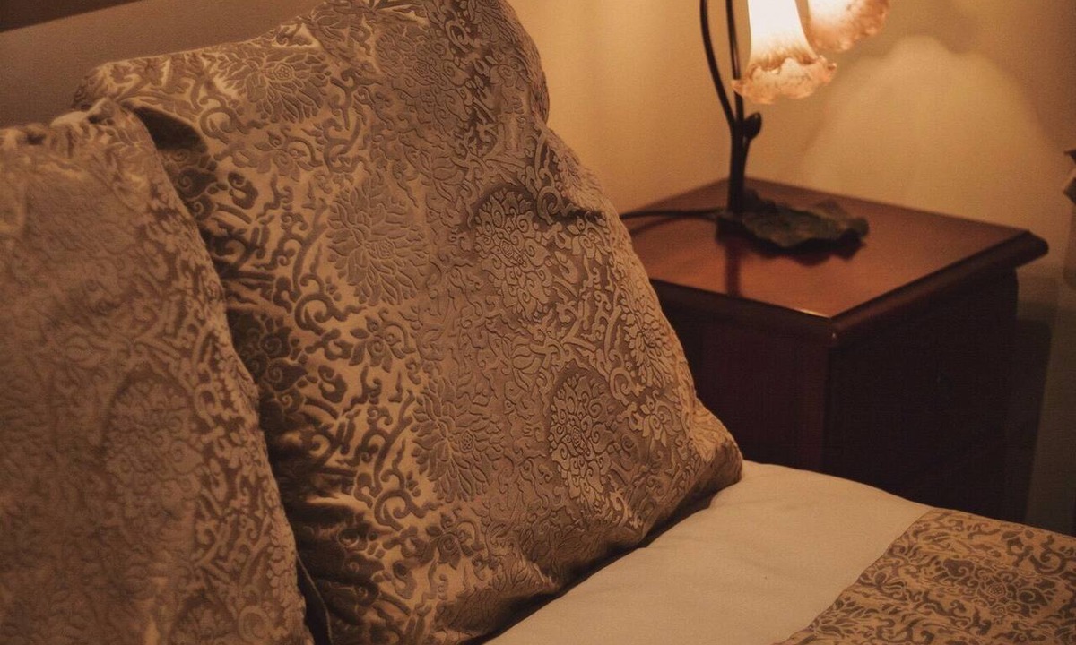 Leeton Bed & Breakfast | The Haven B&B Leeton History Made Cozy. Minutes walk to the Main Street!
