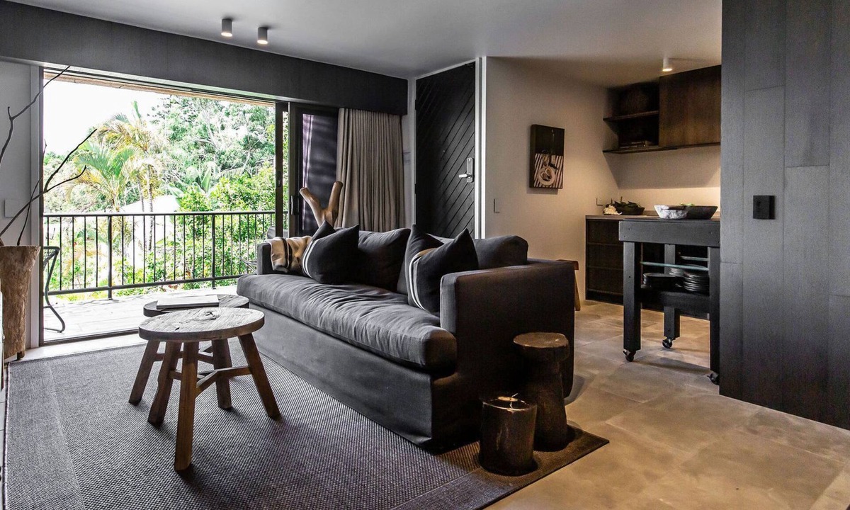 Noosa Heads Apartment | The Laguna Lodge - relax in style.