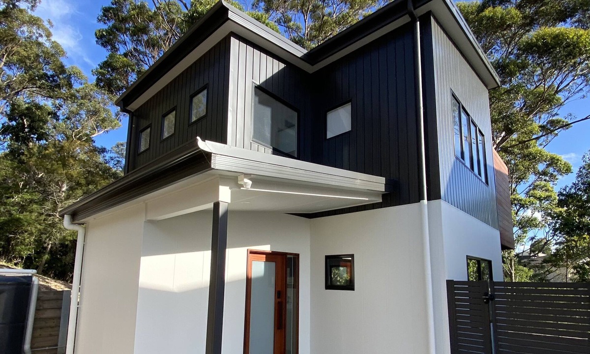 Merimbula Cabin | The Lake Apartment: Merimbula