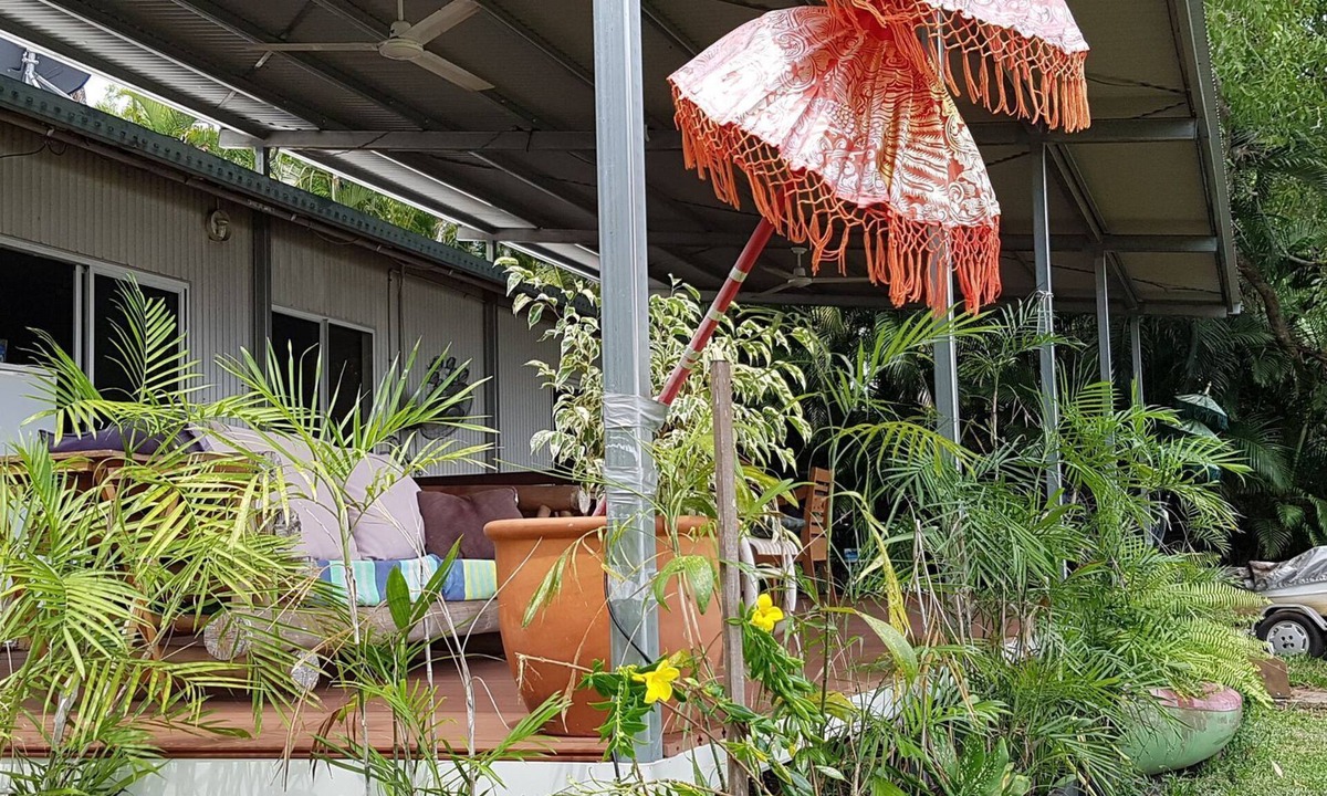 Lake Bennett House | The Lake House | Serene Waterfront Escape at Lake Bennett