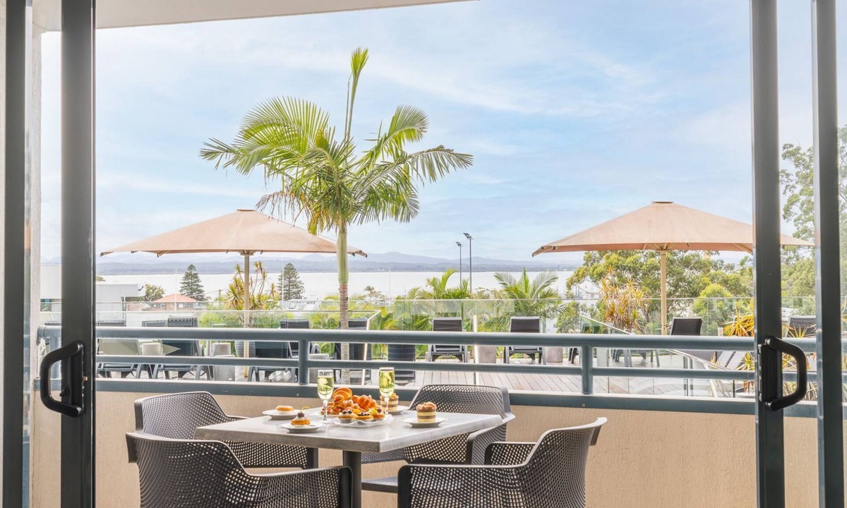 Nelson Bay Apartment | The Landmark 108, 61B Dowling St - air con, linen, pool, lift, views