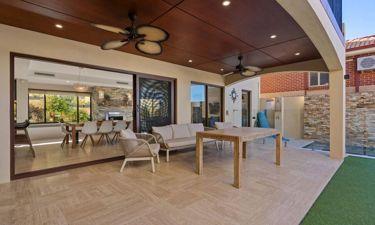 Joondanna House | The Ledger Lookout in Joondanna