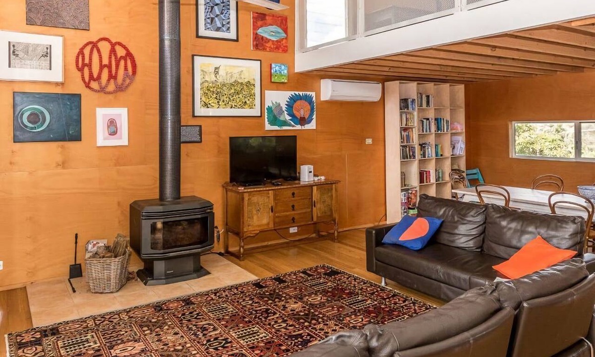 Sandy Point House | The Lookout Stay 3 Pay 2 Winter Special