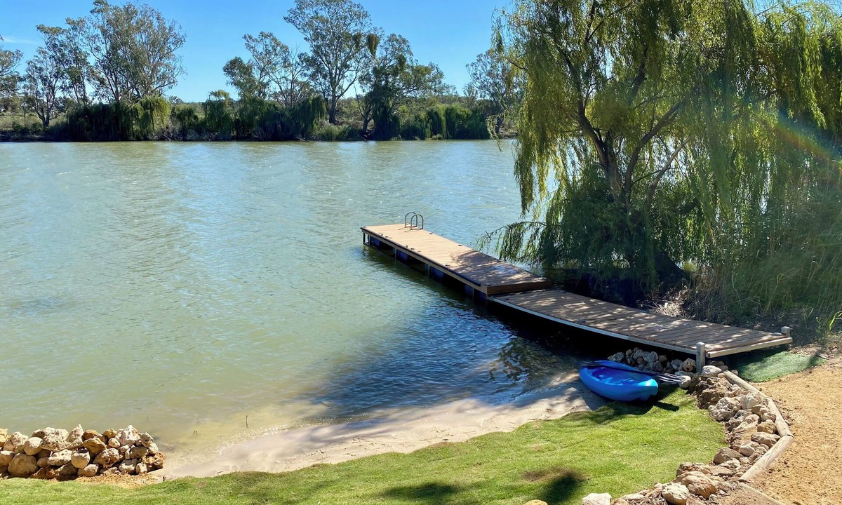 Nildottie House | The Lookout - Waterfront Enjoyment