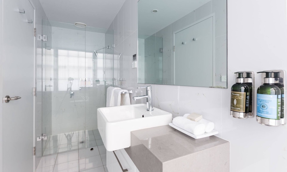 Newcastle Hotel | The Lucky Hotel