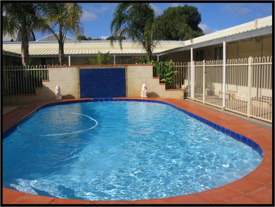 Kalgoorlie House | THE MEYERS HOUSE - ACCOMMODATION