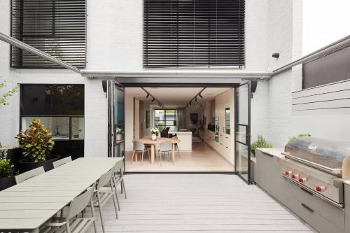 Richmond House | The Obscura - Serene Retreat near Cultural Hotspots