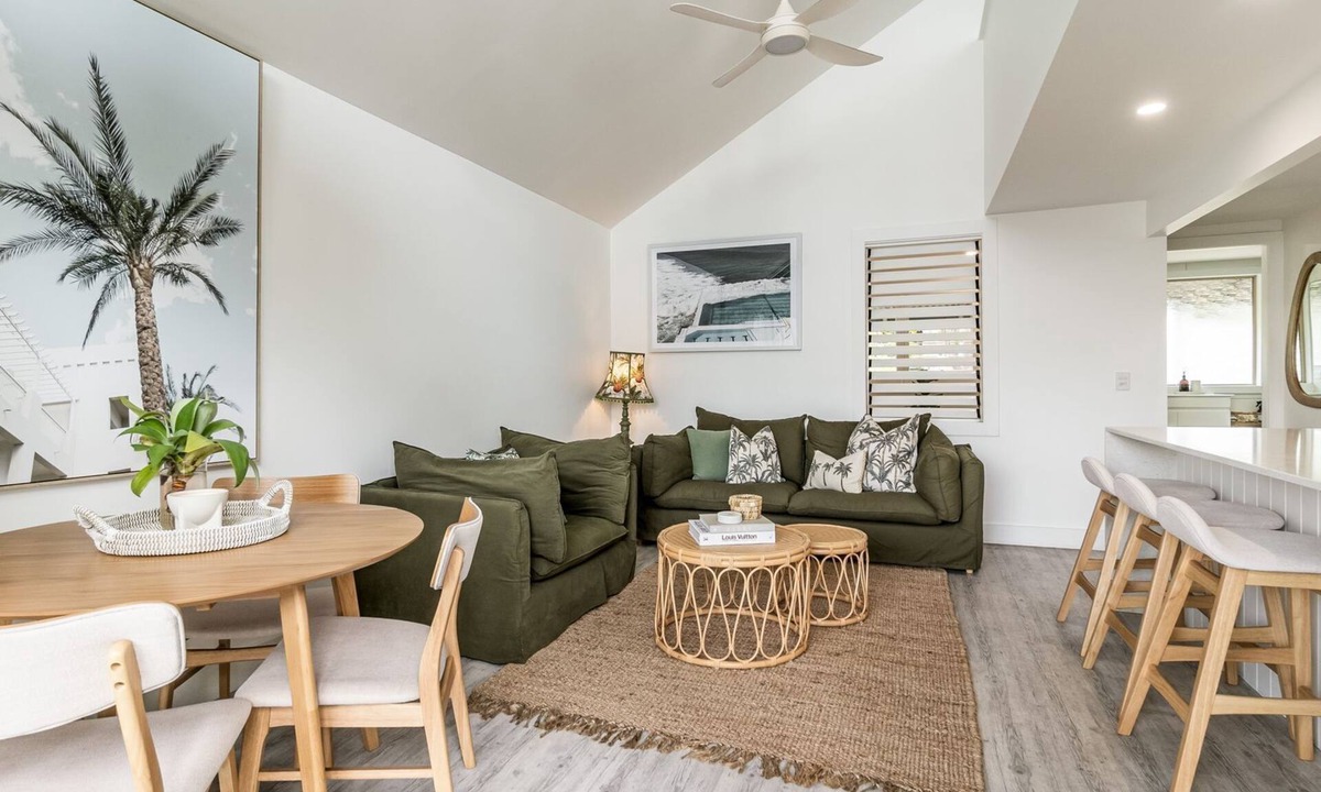 Angourie Apartment | THE Palms Angourie - Treetop Retreat Near Spooky Beach - Holiday Yamba