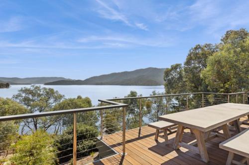 Taylor Bay House | The Point Lakehouse Eildon
