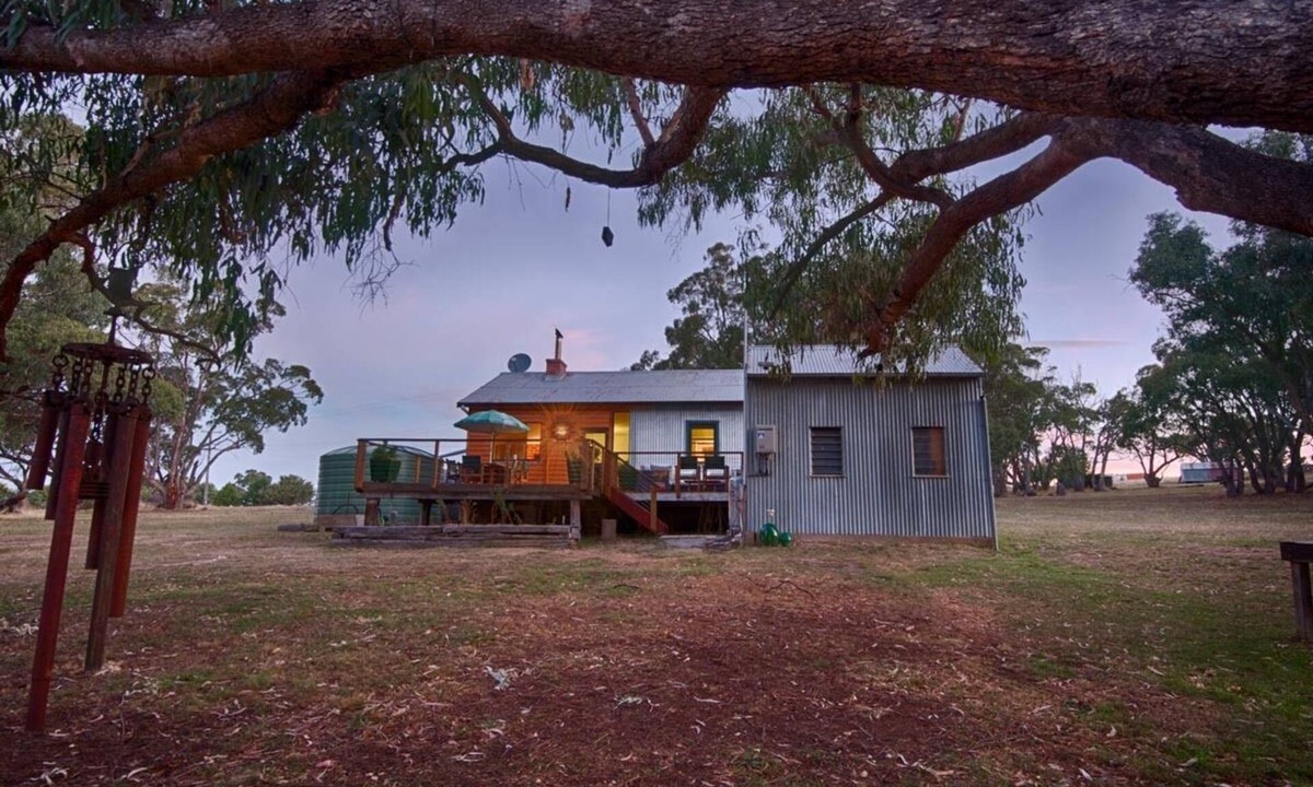 Beloka House | "The Quarters" Boutique Snowy Mountains Accommodation