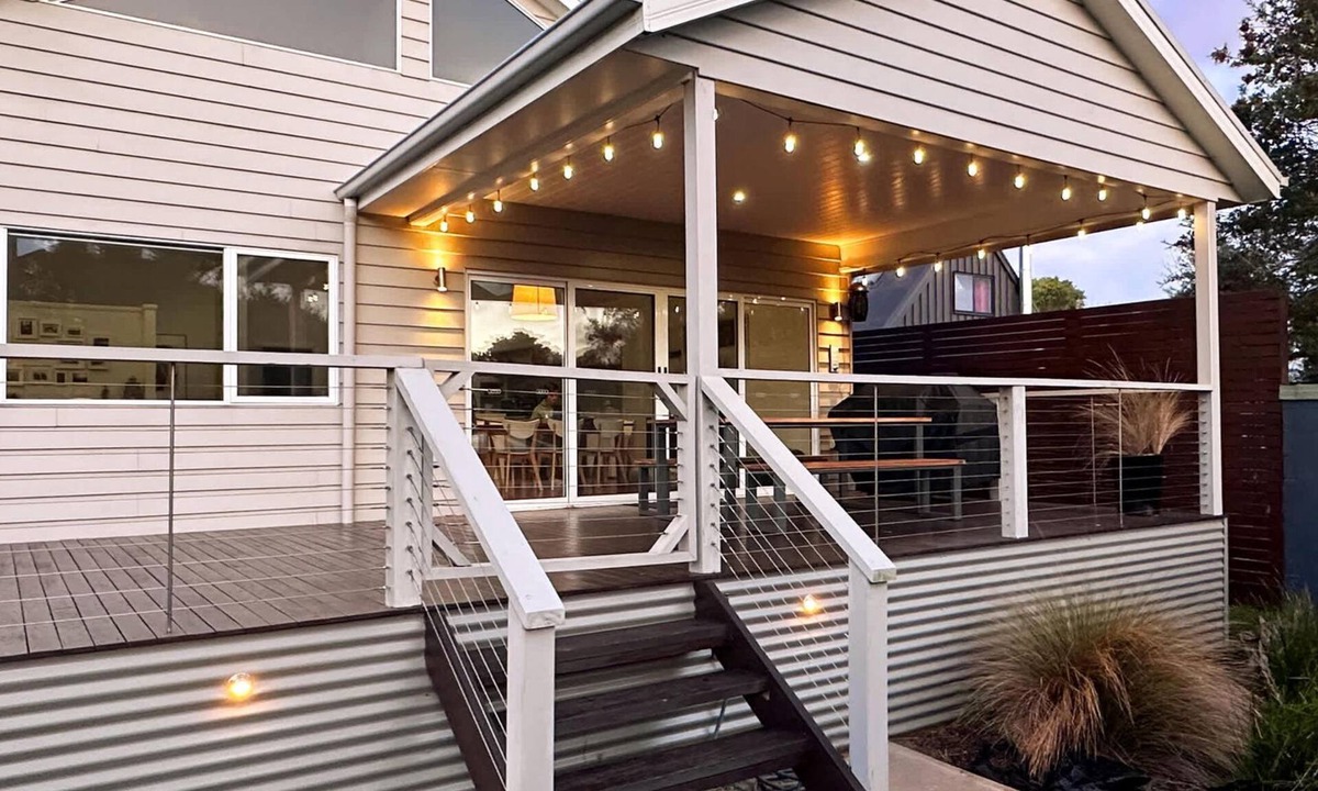 Sandy Point House | The Sands Stay 3 Pay 2 Winter Special